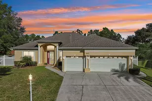 847 Cura Ct, Oakland, FL 34787 - Photo 1