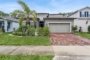 297 Siesta Vista Ct, Davenport, FL 33896 - Photo 1