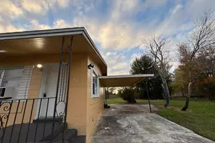 416 Sun Ct, Orlando, FL 32805 - Photo 1