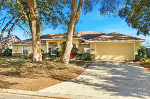 2120 Wildwood Ln, Auburndale, FL 33823 - Photo 1