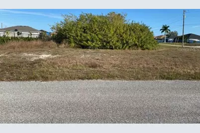 2002 NE 6th Place Place, Cape Coral, FL 33909 - Photo 1