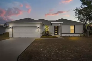 205 Hibiscus Ln, Poinciana, FL 34759 - Photo 1
