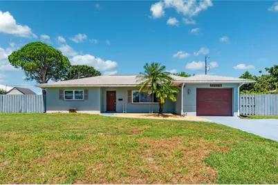 1900 40th Street N, Saint Petersburg, FL 33713 - Photo 1