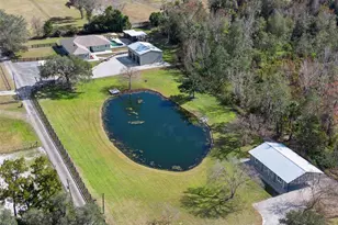 323 McLain Ln, Geneva, FL 32732 - Photo 1