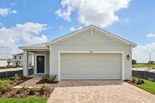 337 Meredith Blvd, Winter Haven, FL 33881 - Photo 1