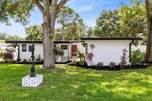 35614 Cedar Ln, Leesburg, FL 34788 - Photo 1