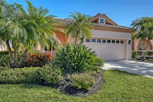 3822 Alamanda Dr, Sarasota, FL 34238 - Photo 1