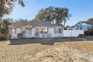 38 E Morningview Dr, Eustis, FL 32726 - Photo 1