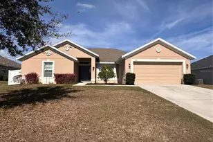 402 Edith Dr, Fruitland Park, FL 34731 - Photo 1