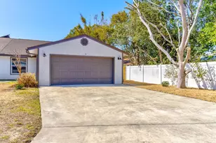20 Woodlands Cir, Ormond Beach, FL 32174 - Photo 1