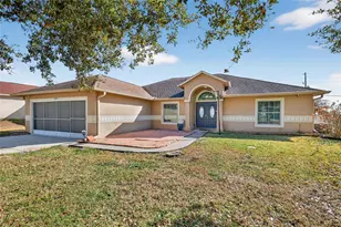 2212 Lake Pointe Cir, Leesburg, FL 34748 - Photo 1