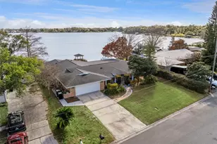 894 W Lake Holden Point, Orlando, FL 32805 - Photo 1