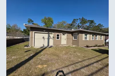 410 Moseley Avenue, Palatka, FL 32177 - Photo 1