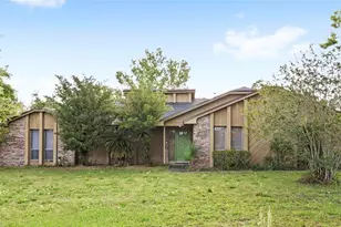 1229 E Crown Point Rd, Ocoee, FL 34761 - Photo 1
