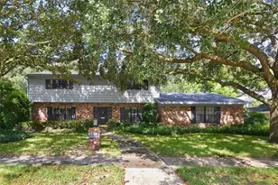 1406 Magna Ct, Orlando, FL 32804 - Photo 1
