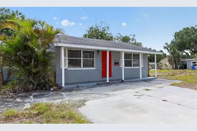 300 52nd Street S, Saint Petersburg, FL 33707 - Photo 1