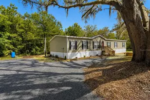 276 NW Battle Hill Ln, Lake City, FL 32055 - Photo 1