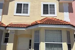 1237 S Beach Cir, Kissimmee, FL 34746 - Photo 1
