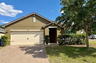 3342 Landing Vw, Tavares, FL 32778 - Photo 1