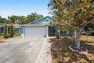 447 Dixie Hwy, Tarpon Springs, FL 34689 - Photo 1