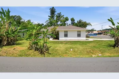 1812 34th Avenue E, Bradenton, FL 34208 - Photo 1