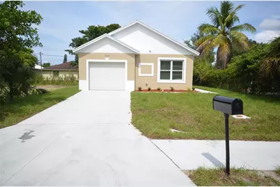 3305 Bassie Court, Fort Myers, FL 33916 - Photo 1