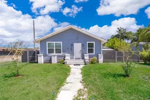 702 E Gilchrist St, Plant City, FL 33563 - Photo 1