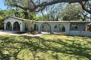 250 Cedarwood Dr, Maitland, FL 32751 - Photo 1