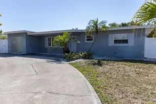 10126 E 4th Street E, Treasure Island, FL 33706 - Photo 1
