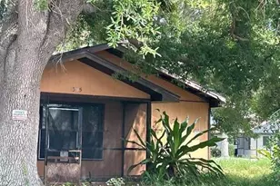 1395 Queen Rd, Venice, FL 34293 - Photo 1