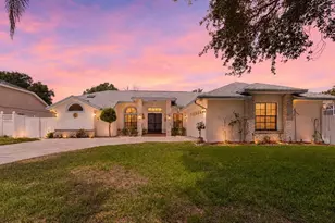 4386 Wyndcliff Cir, Orlando, FL 32817 - Photo 1