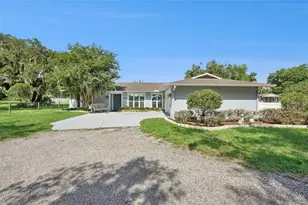 2530 E New York Ave, Deland, FL 32724 - Photo 1