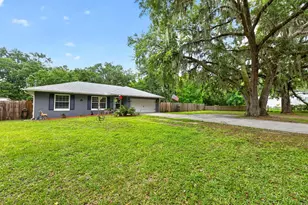 2385 Lake Pickett Rd, Orlando, FL 32826 - Photo 1