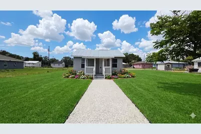 513 Lincoln Avenue, Lake Wales, FL 33853 - Photo 1