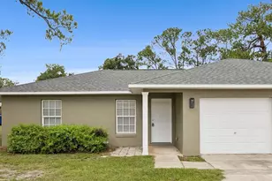1105 N Rockingham Ave, Tavares, FL 32778 - Photo 1