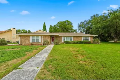 137 Wood Hall Drive, Mulberry, FL 33860 - Photo 1