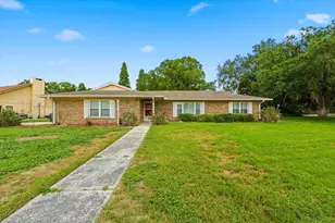137 Wood Hall Dr, Mulberry, FL 33860 - Photo 1