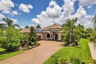 957 145th St Cir NE, Bradenton, FL 34212 - Photo 1