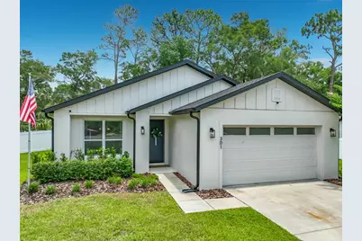 301 4th Street, Geneva, FL 32732 - Photo 1
