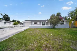 3834 Warren Ridge St, Sarasota, FL 34233 - Photo 1