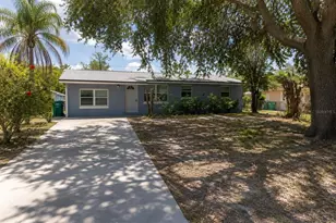 217 Betty Ave S, Dundee, FL 33838 - Photo 1