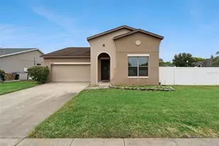 4882 Ashurst St, Kissimmee, FL 34758 - Photo 1