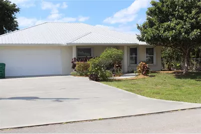 2422 SE 33rd Street, Okeechobee, FL 34974 - Photo 1