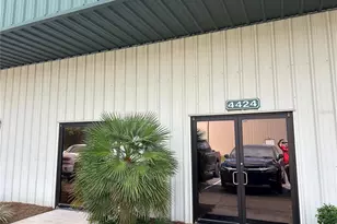 4424 NE 83rd Rd, Wildwood, FL 34785 - Photo 1