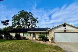 730 NE 18th Ave, Ocala, FL 34470 - Photo 1