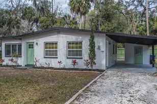 309 NW Crystal St, Crystal River, FL 34428 - Photo 1