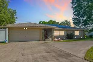 5885 E Arbor St, Inverness, FL 34452 - Photo 1