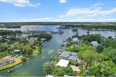 255 NW Bay Path Drive, Crystal River, FL 34428 - Photo 1