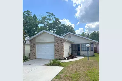 2209 NE 40th Avenue, Ocala, FL 34470 - Photo 1