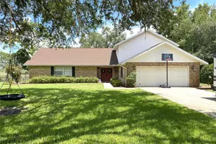 171 W Country Club Dr, Williston, FL 32696 - Photo 1